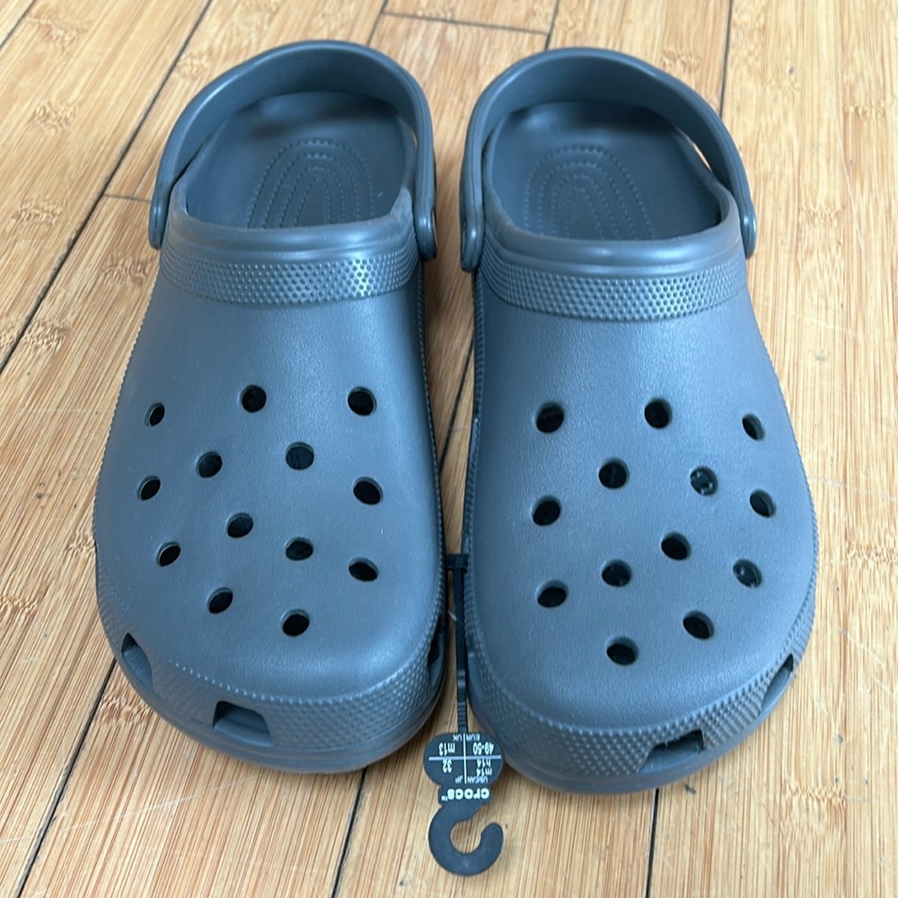 CROCS Men’s Classic Clog (M14)